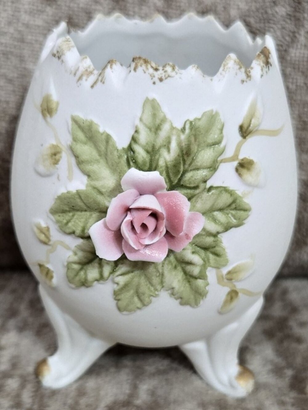 Vintage Lefton Porcelain Vase, Pink Rose Egg-Shaped 1960s 1970s